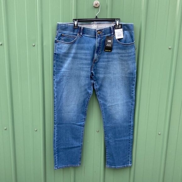 Men's Straight Tapered Active Stretch Blue Denim Jeans Pants Size 40X30 - Picture 1 of 8